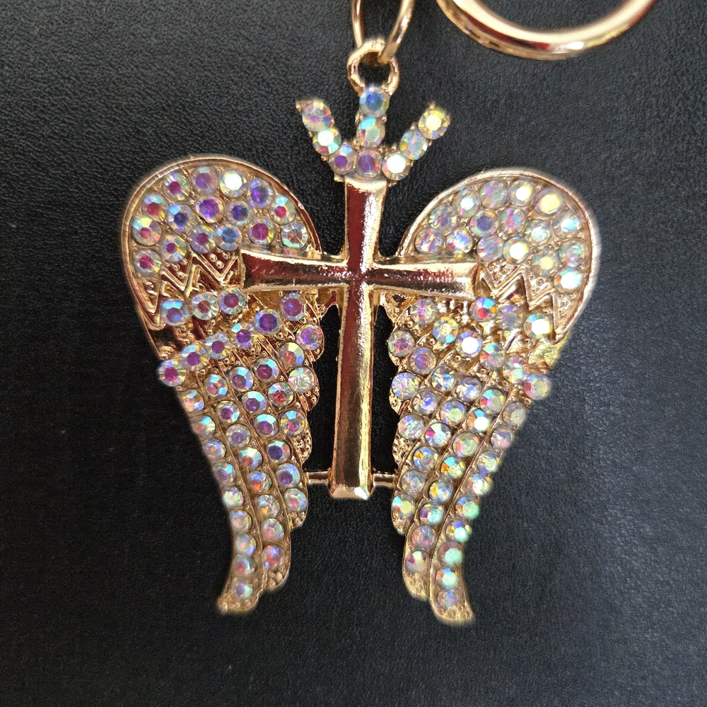 (LAST ONE)Sparkling Gold Angel Wing Keychain💎 NWT